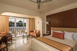 Junior Suite Deluxe with Hot Tub- Grand Riviera Princess All Suites Resort & Spa All Inclusive